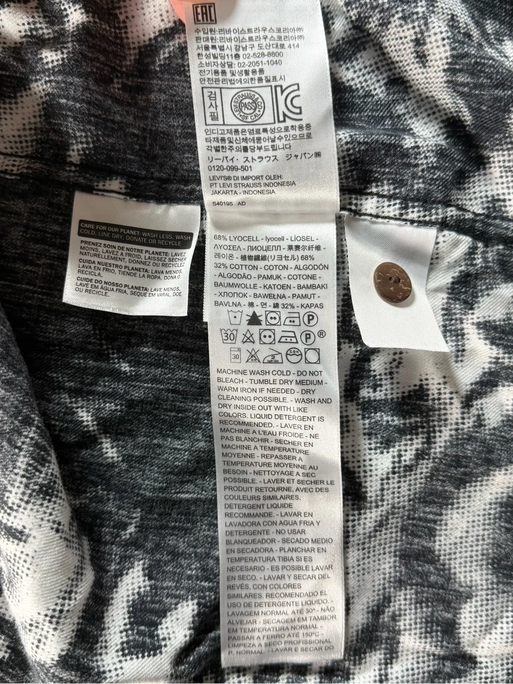 Levi's Black and White Halftone AO Palm Short Sleeve Hawaiian Button-Up Shirt XL